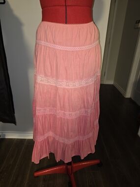 Women's Pink Tiered Lace Trim Maxi Skirt